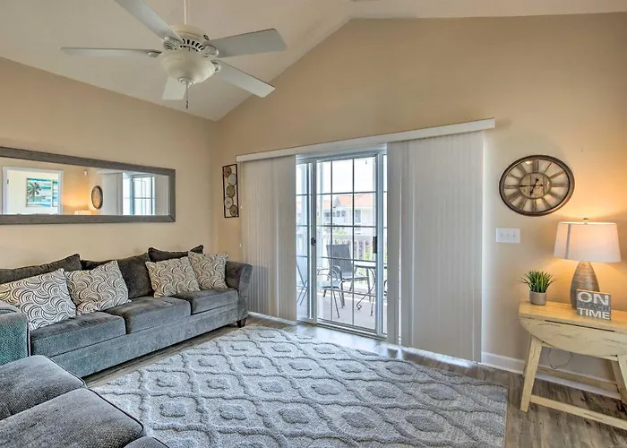 North Myrtle Beach Condo With Private Balcony!